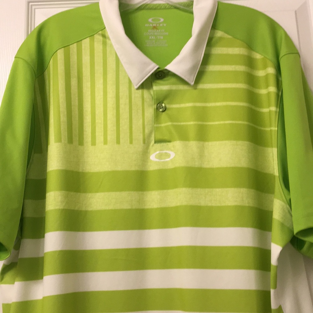 Like New OAKLEY Green Stripe Golf Polo Shirt